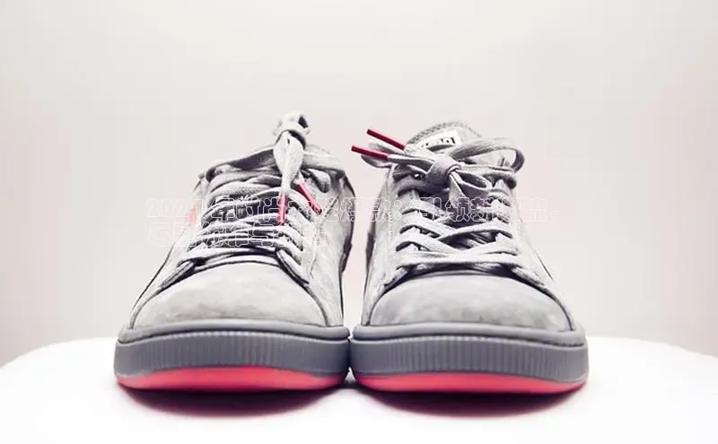 意昂体育p网页版登录入口百度游戏2024 年时尚女鞋爆款：引领新潮流，
尽显优雅与舒适