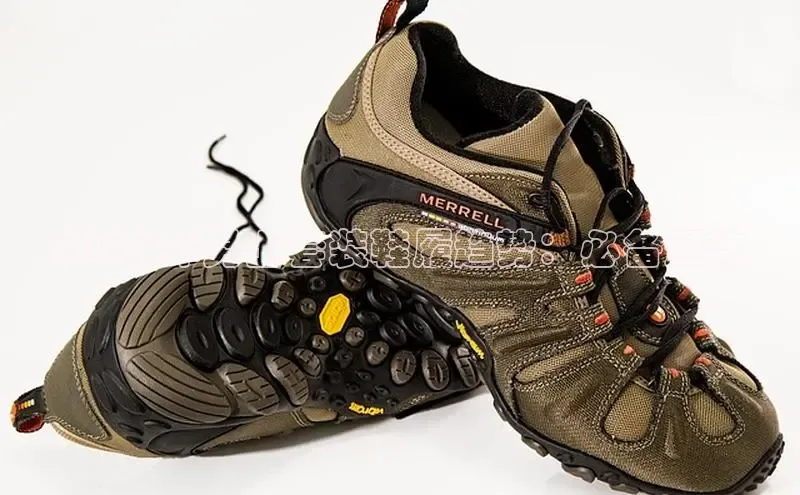 意昂体育搜索资源平台2024 年男士套装鞋履趋势：必备爆款