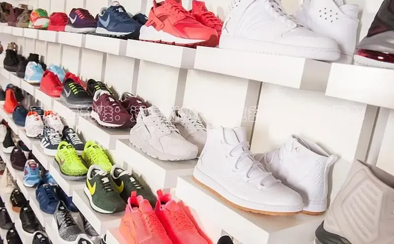 意昂体育乐用176五八27从网易夏季运动鞋：透气耐脏，酷爽舒适，保持足部
清爽