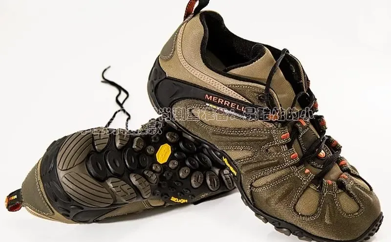 意昂体育平台APP中海达为 2024 年时尚潮童准备：最酷炫的小
学生男鞋爆款