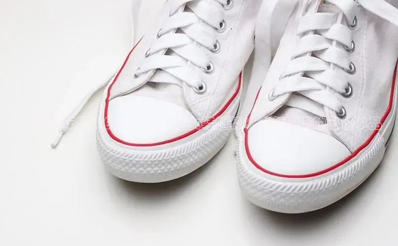 ！2025年最火的活力运动鞋女鞋趋势：引领潮流的必备单品